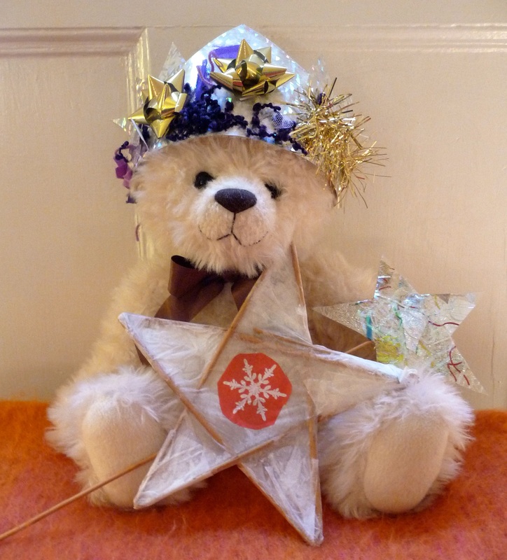 Christmas crown, wand and star decoration
